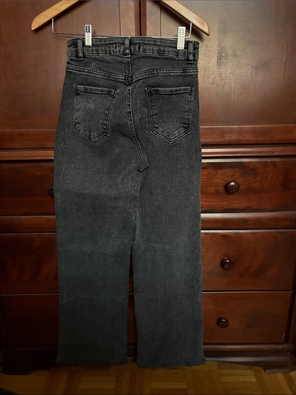 High-Waist Black Women's Jeans - Classic Straight Leg